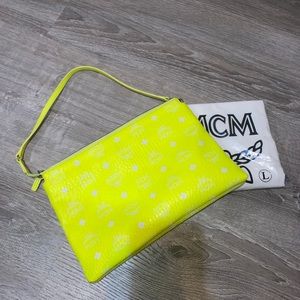 MCM neon pouch